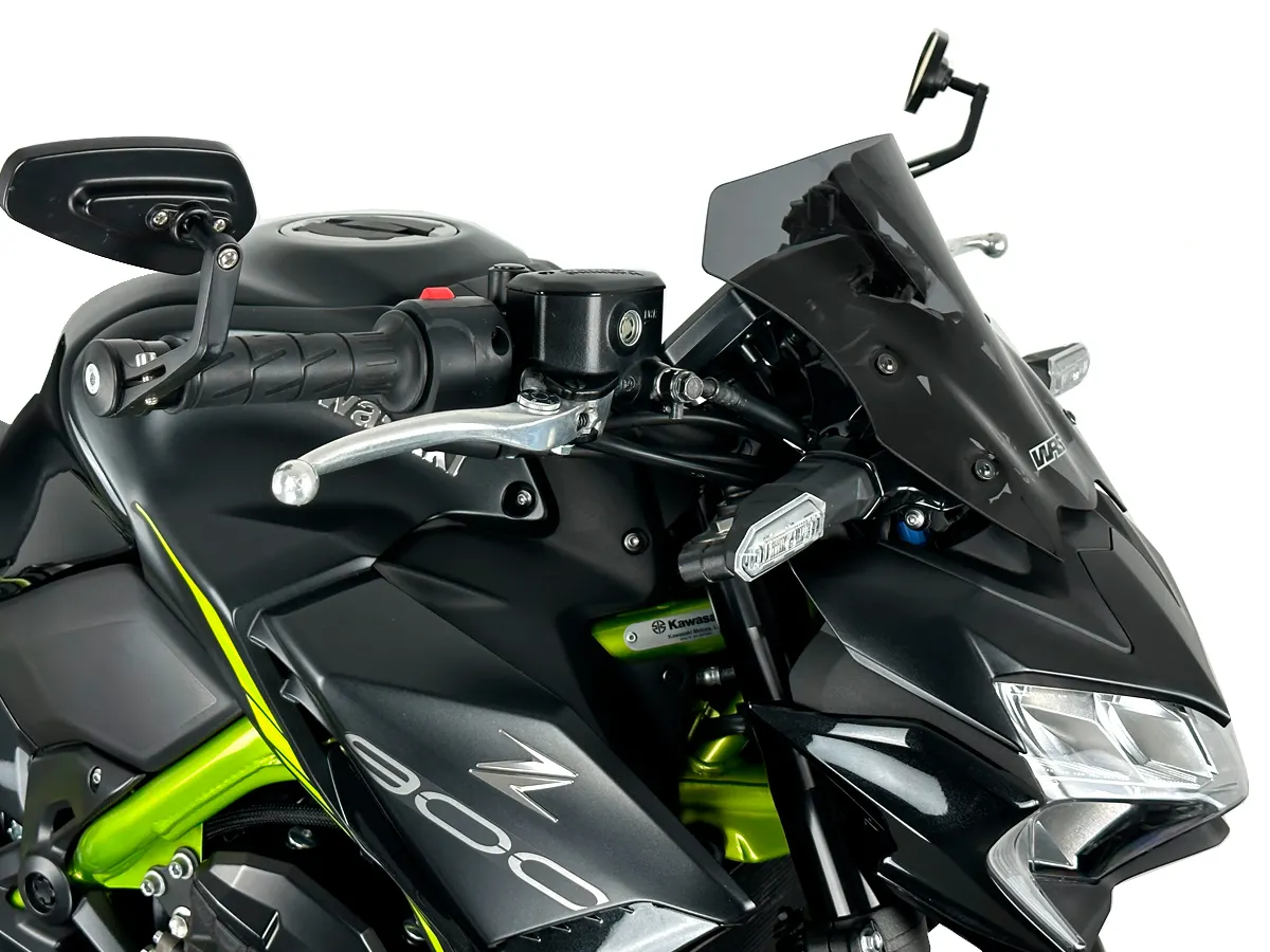 Слюда WRS Sport за Kawasaki Z 900 2020-2024 - тъмно опушена
